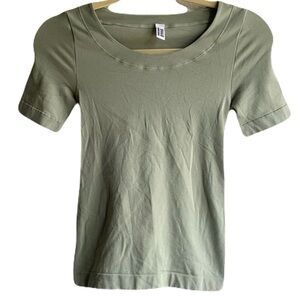 Wolford Women’s XS Sage Green Short Sleeve Nylon Stretch Base Layer T-Shirt
